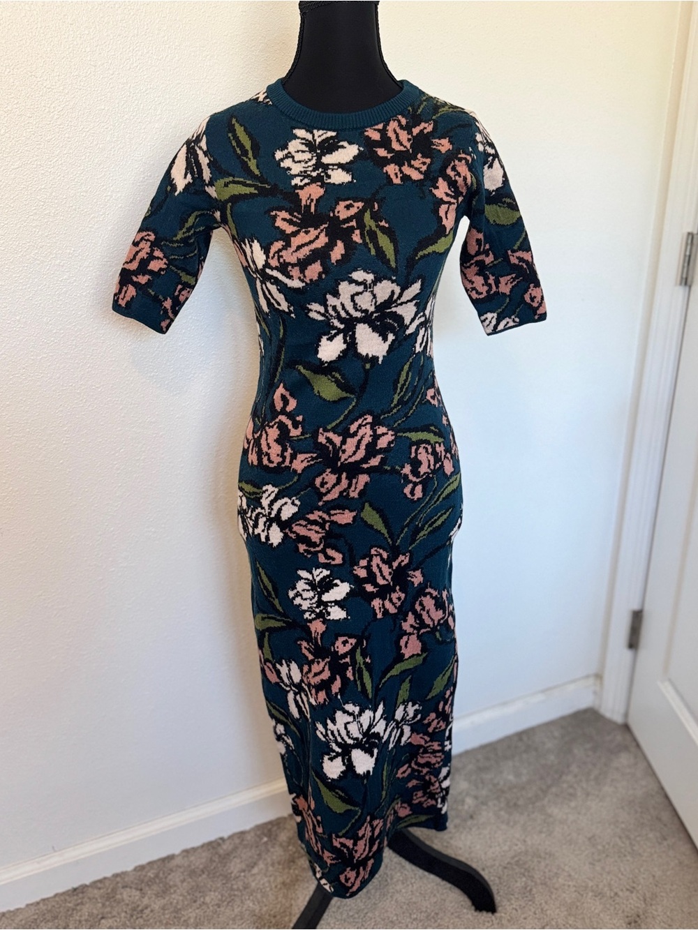 Roller Rabbit Primrose Floral 100% Wool Midi Sweater Dress Small - Picture 2 of 6